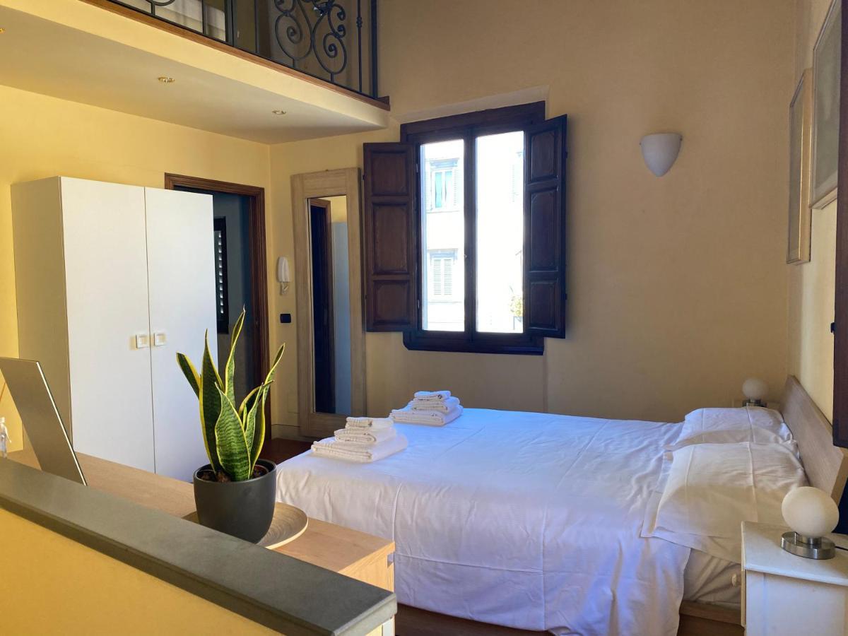 Cozy Classic Italian House Near Santa Croce, On The Lungarno Apartment Florence Exterior photo