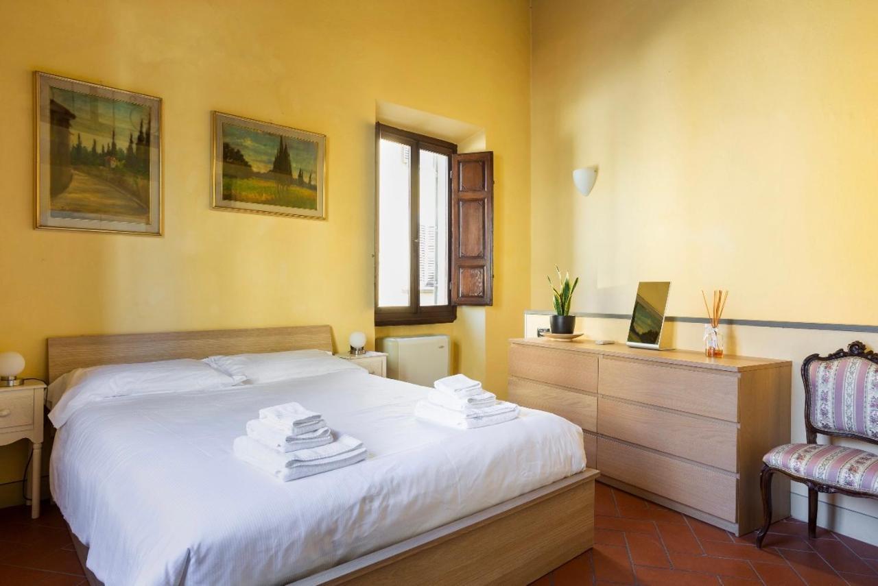 Cozy Classic Italian House Near Santa Croce, On The Lungarno Apartment Florence Exterior photo