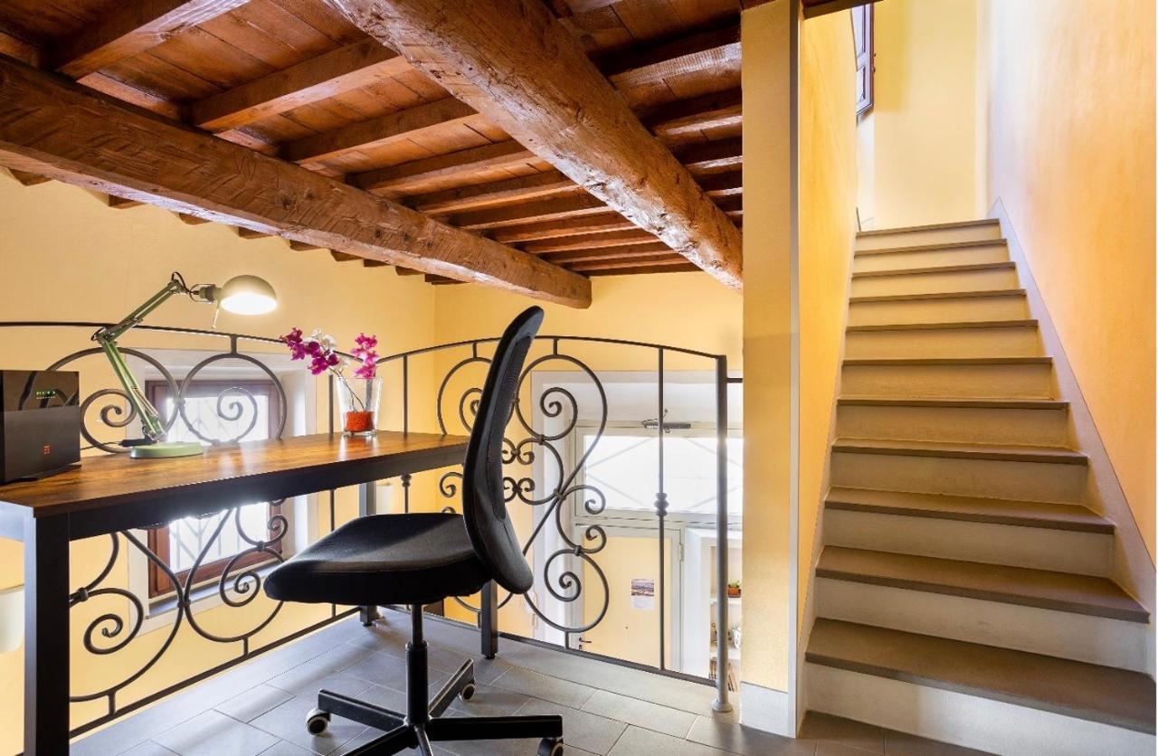 Cozy Classic Italian House Near Santa Croce, On The Lungarno Apartment Florence Exterior photo